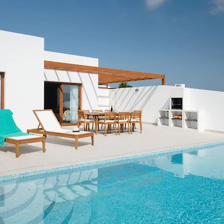 Willa Yaiza - Vipvipvillas